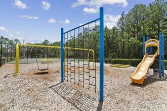 Galleria Park Apartments in Warner Robins, GA - Foto de edificio - Building Photo