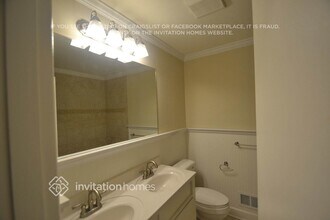 1142 Eastview Dr in Charlotte, NC - Building Photo - Building Photo
