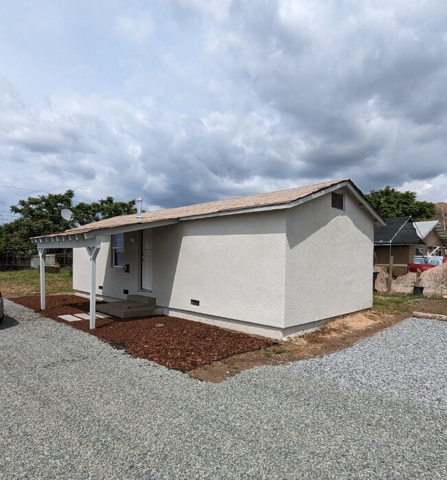 property at 834 S Spruce Rd