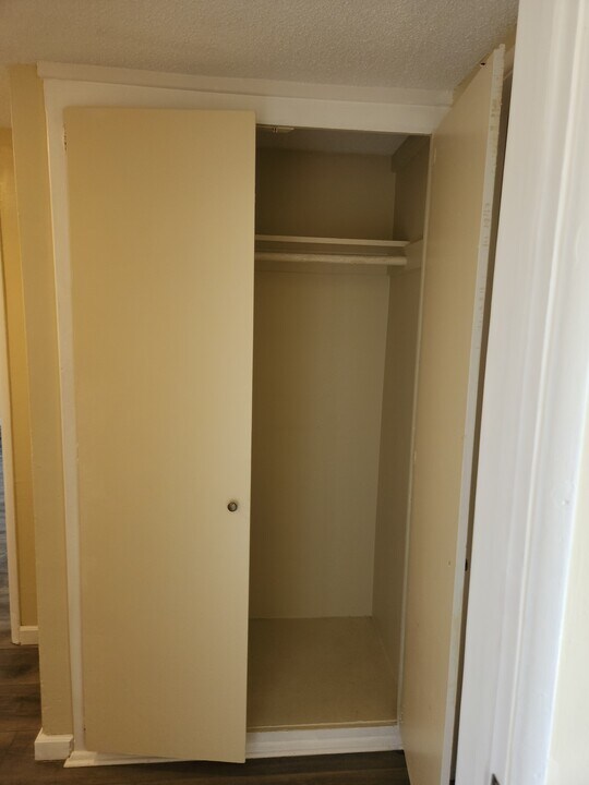 1024 W 106th St, Unit D in Los Angeles, CA - Foto de edificio