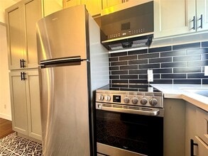 415 Fairview St, Unit 4 in Houston, TX - Building Photo - Building Photo