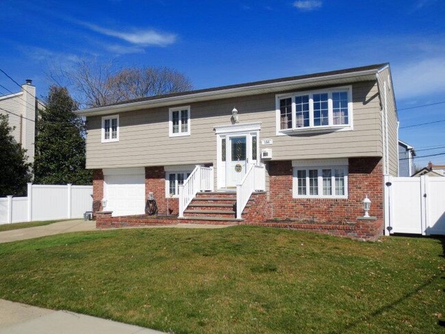 property at 154 Granada Pkwy