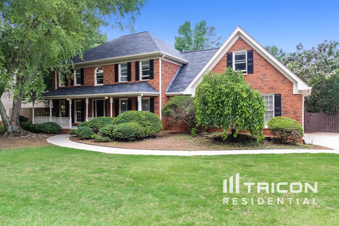 1041 Henry Terrace in Lawrenceville, GA - Building Photo