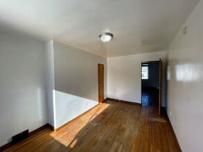 239 Ella St in Pittsburgh, PA - Building Photo - Building Photo