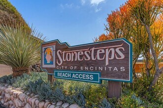 341 Neptune Ave in Encinitas, CA - Building Photo - Building Photo