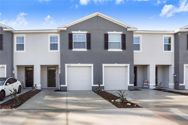 32828 Pez Landing Ln in Wesley Chapel, FL - Foto de edificio - Building Photo