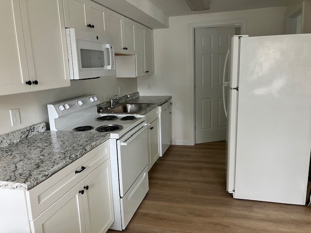 39 Sugar Maple Ln, Unit 1 in Chesterfield, NH - Foto de edificio - Building Photo