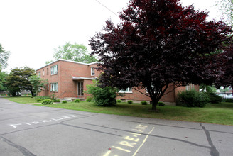 353 Main St in East Hartford, CT - Building Photo - Building Photo