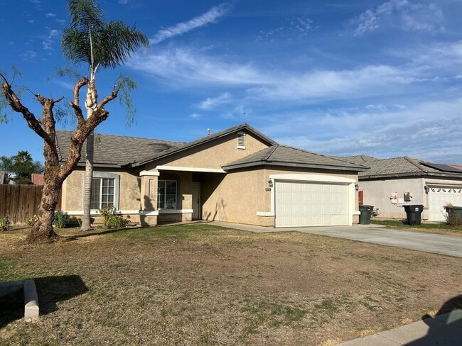 1208 Bachelor St in Bakersfield, CA - Building Photo - Building Photo