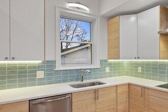 14 Newell Rd in Brookline, MA - Building Photo - Building Photo