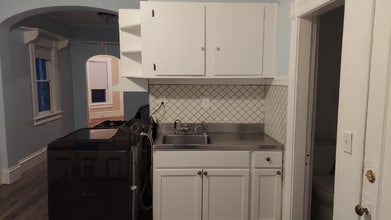 60 Nonotuck St in Holyoke, MA - Foto de edificio - Building Photo