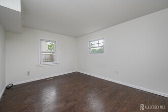 438 Belgrade St in Woodbridge Township, NJ - Building Photo - Building Photo