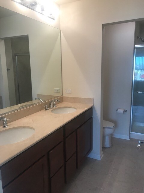 409 Alpine Springs Dr in Vernon Hills, IL - Building Photo - Building Photo