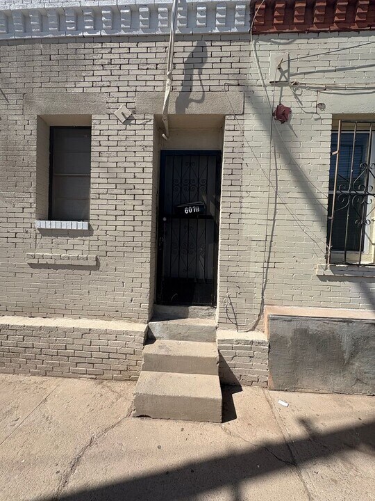 601 E Father Rahm Ave in El Paso, TX - Building Photo