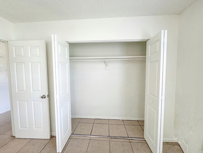 2703 Cherokee Ave in Fort Pierce, FL - Building Photo - Building Photo