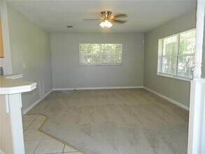 2412 Greenwood St in Deltona, FL - Building Photo - Building Photo