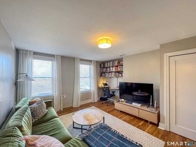 508 Chapel St in New Haven, CT - Foto de edificio - Building Photo