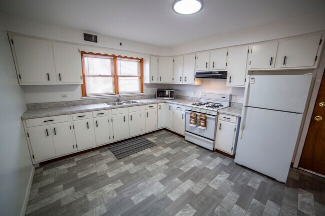 2336 122nd St in Blue Island, IL - Building Photo - Building Photo