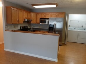 582 Moull St, Unit Condo in Newark, OH - Foto de edificio - Building Photo