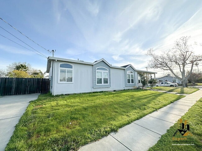 property at 318 Hickory St