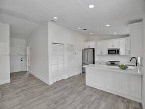 13529 SW 62nd St in Miami, FL - Building Photo - Building Photo