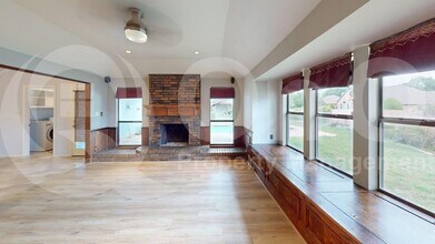 4211 Spurwood Dr in Carrollton, TX - Building Photo - Building Photo