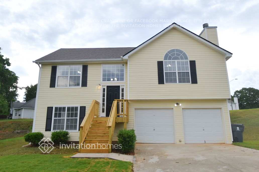 3268 N Winds Trail in Douglasville, GA - Foto de edificio