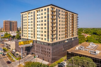 Katy Trail Uptown in Dallas, TX - Foto de edificio - Building Photo