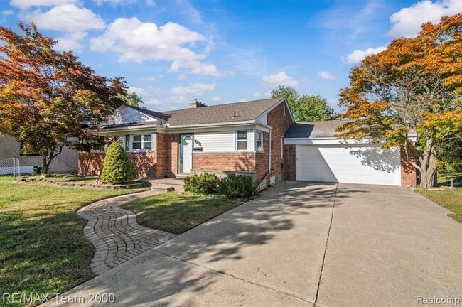 property at 25152 Fairway Dr