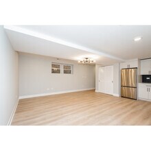 2317 W Iowa St in Chicago, IL - Building Photo - Building Photo
