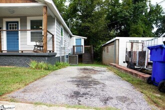 4 Lindberg Ave in Greenville, SC - Building Photo - Building Photo