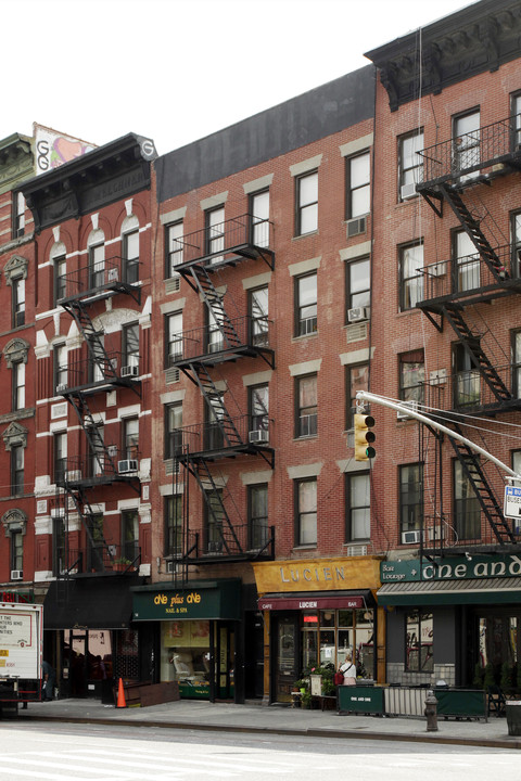 14 1st Ave in New York, NY - Foto de edificio