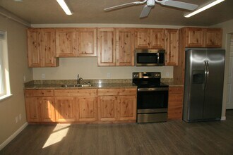 1060 Louis St in Hildale, UT - Building Photo - Building Photo