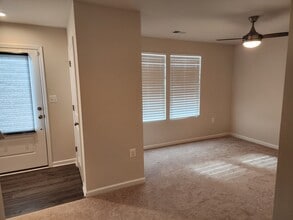 183 Presidents Pointe Ave in Ranson, WV - Building Photo - Building Photo