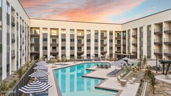 1225 N Arizona Ave, Unit A3 in Gilbert, AZ - Building Photo