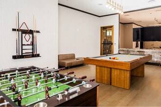 123 Linden Blvd in Brooklyn, NY - Building Photo - Building Photo