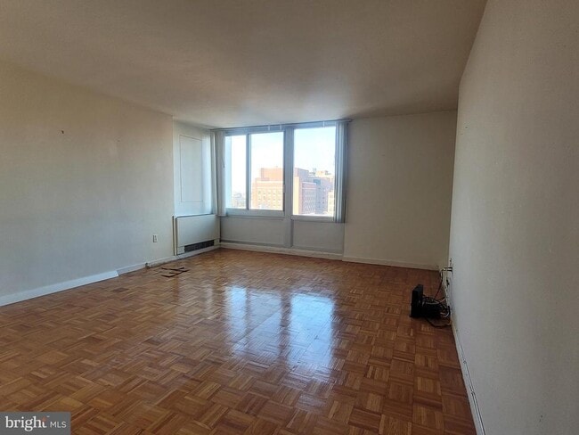 property at 604-36 S Washington Square