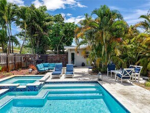 1621 N Victoria Park Rd in Fort Lauderdale, FL - Building Photo - Building Photo
