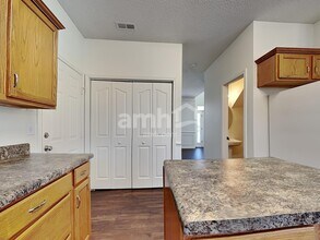 14332 Dairus Kay Ct in Charlotte, NC - Foto de edificio - Building Photo