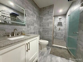 7 Joseph Ct in South Amboy, NJ - Building Photo - Building Photo