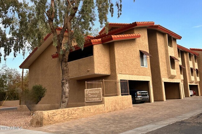 property at 151 E Broadway Rd