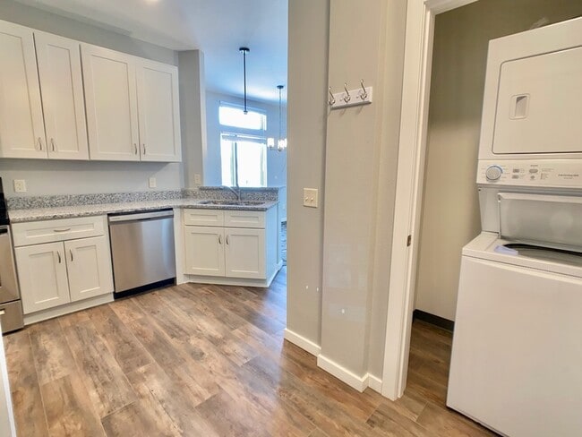 207 E 4th St in Albert Lea, MN - Building Photo - Building Photo