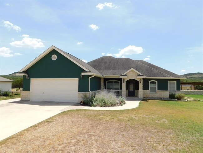 424 Shayla Ln in Canyon Lake, TX - Building Photo - Building Photo