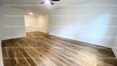 428 N Oak St in Jacksonville, AR - Building Photo - Building Photo