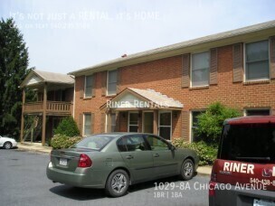 1029-8A Chicago Ave in Harrisonburg, VA - Building Photo