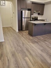 250 Lagerfeld Dr in Brampton, ON - Building Photo - Building Photo