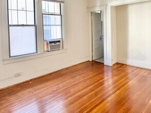 1715 P St NW in Washington, DC - Building Photo - Building Photo