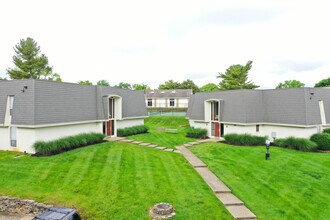 La Fontenay in Louisville, KY - Building Photo - Building Photo