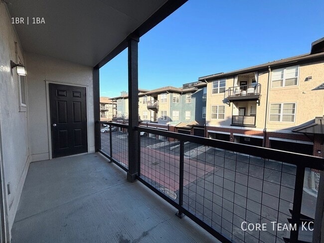 property at 701 Westport Rd