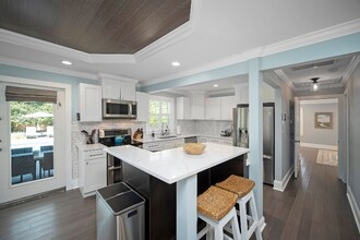 584 Fort Johnson Rd in Charleston, SC - Building Photo - Building Photo